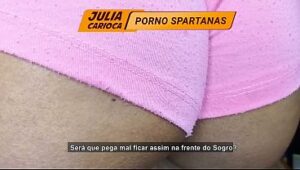 والد الزوج المشاغب يأكل أخبار صديقه أثناء سفره | Sogro Safado Come Novinha do Namorado Enquanto Ele Viaja