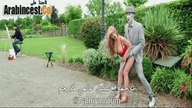 ممارسة الجنس في الشارع مع التمثال الفضي